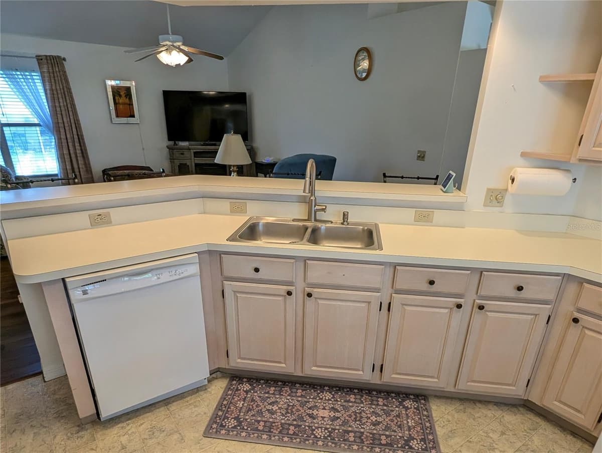 4286 MAE WEST WAY — photo 12 of 49