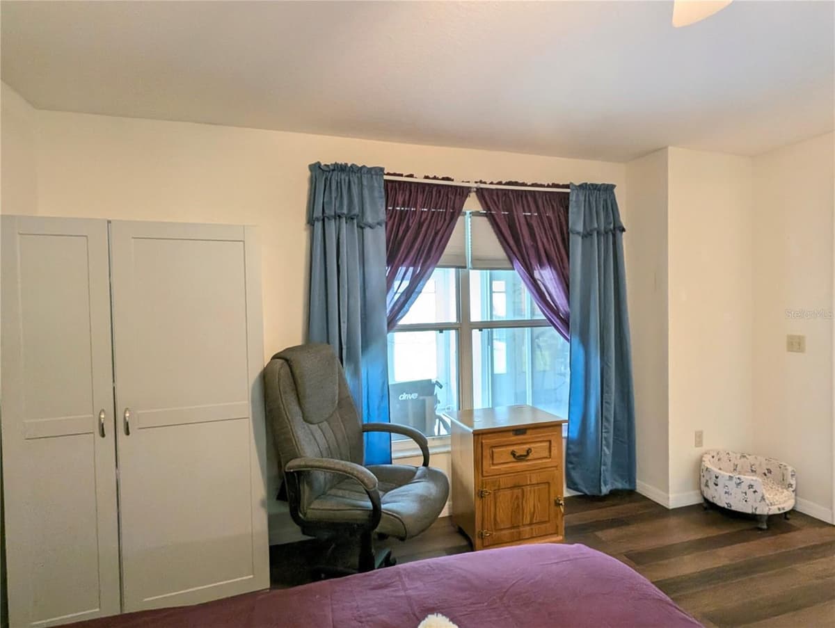 4286 MAE WEST WAY — photo 19 of 49