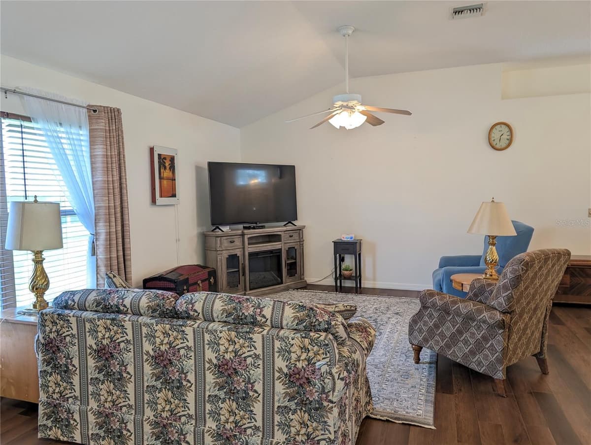 4286 MAE WEST WAY — photo 6 of 49