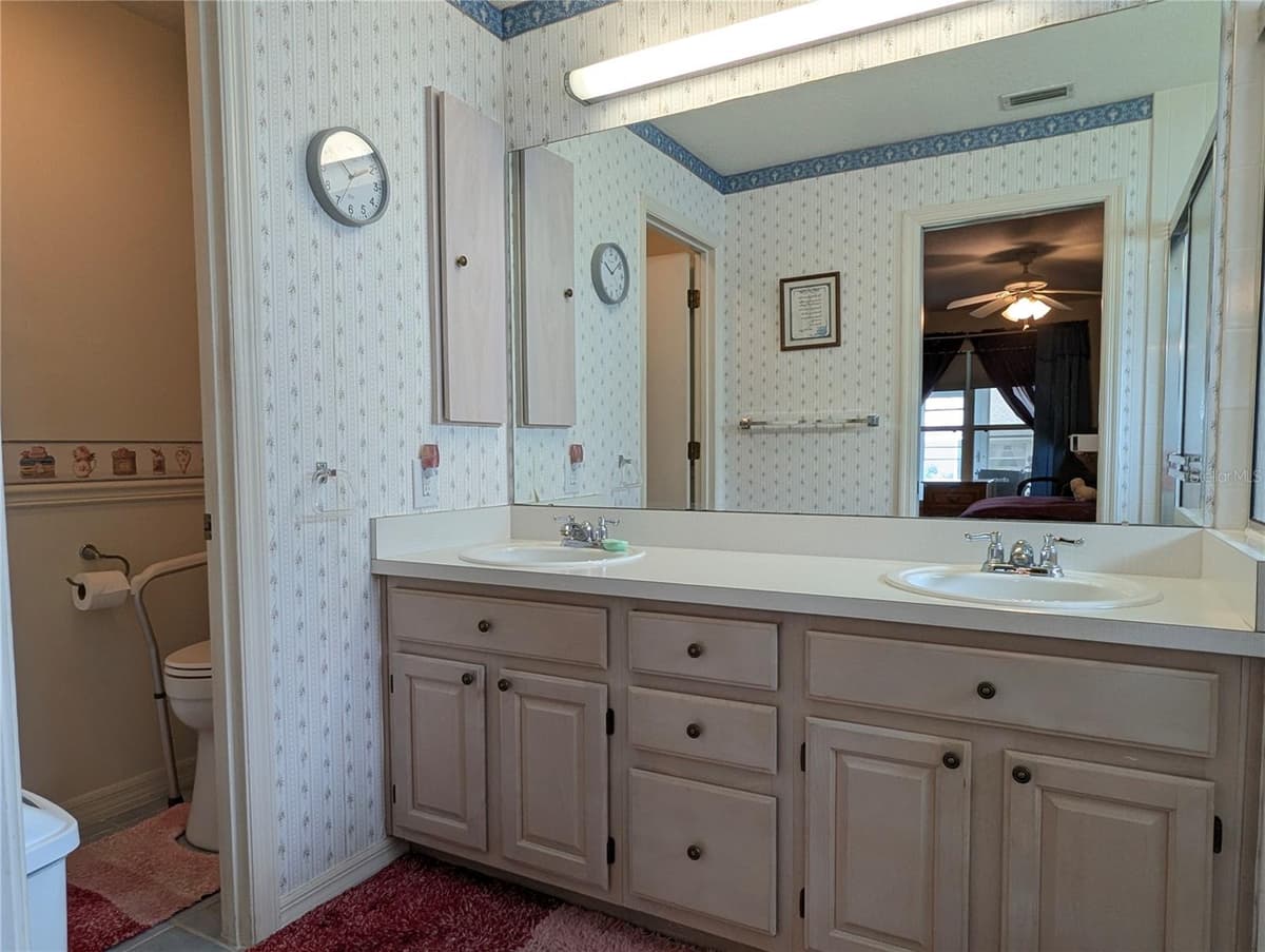 4286 MAE WEST WAY — photo 16 of 49