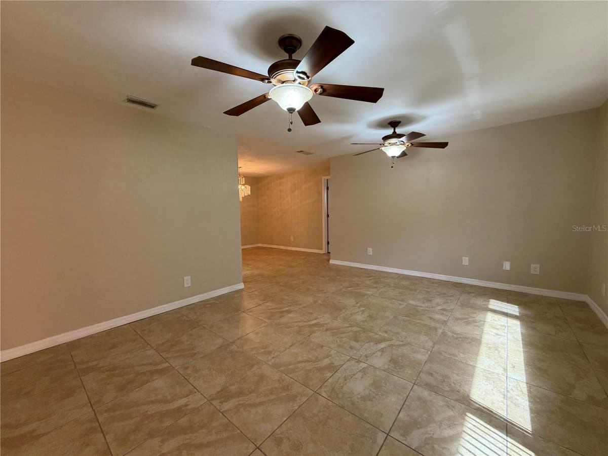 1013 INDIAN OAKS — photo 3 of 25