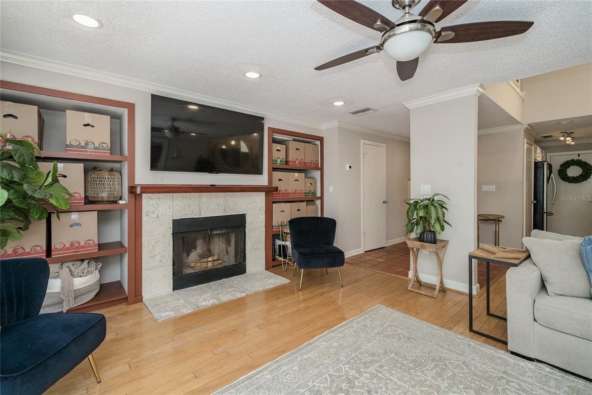 2939 KNIGHTS AVENUE — photo 6 of 55