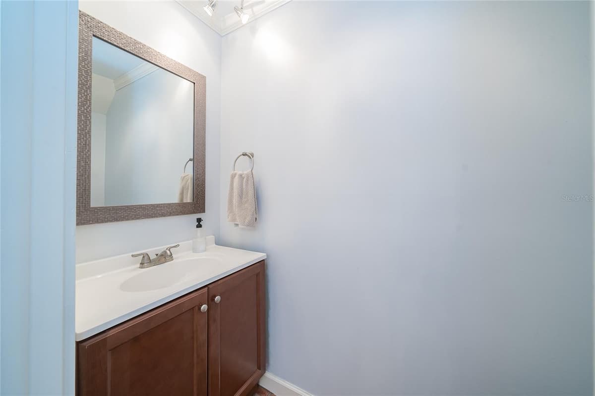 2939 KNIGHTS AVENUE — photo 45 of 55