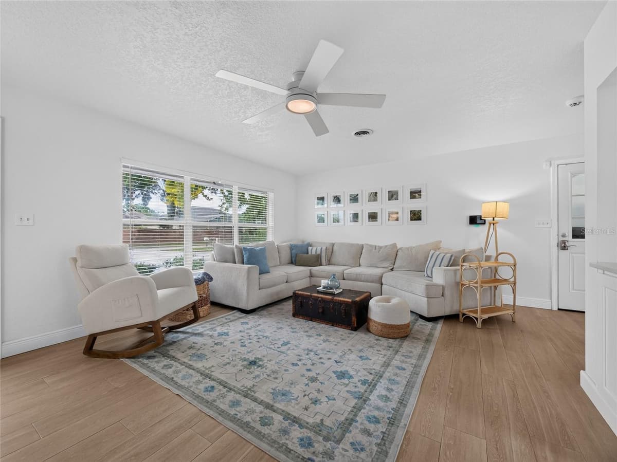 1146 DONALD AVENUE — photo 13 of 46