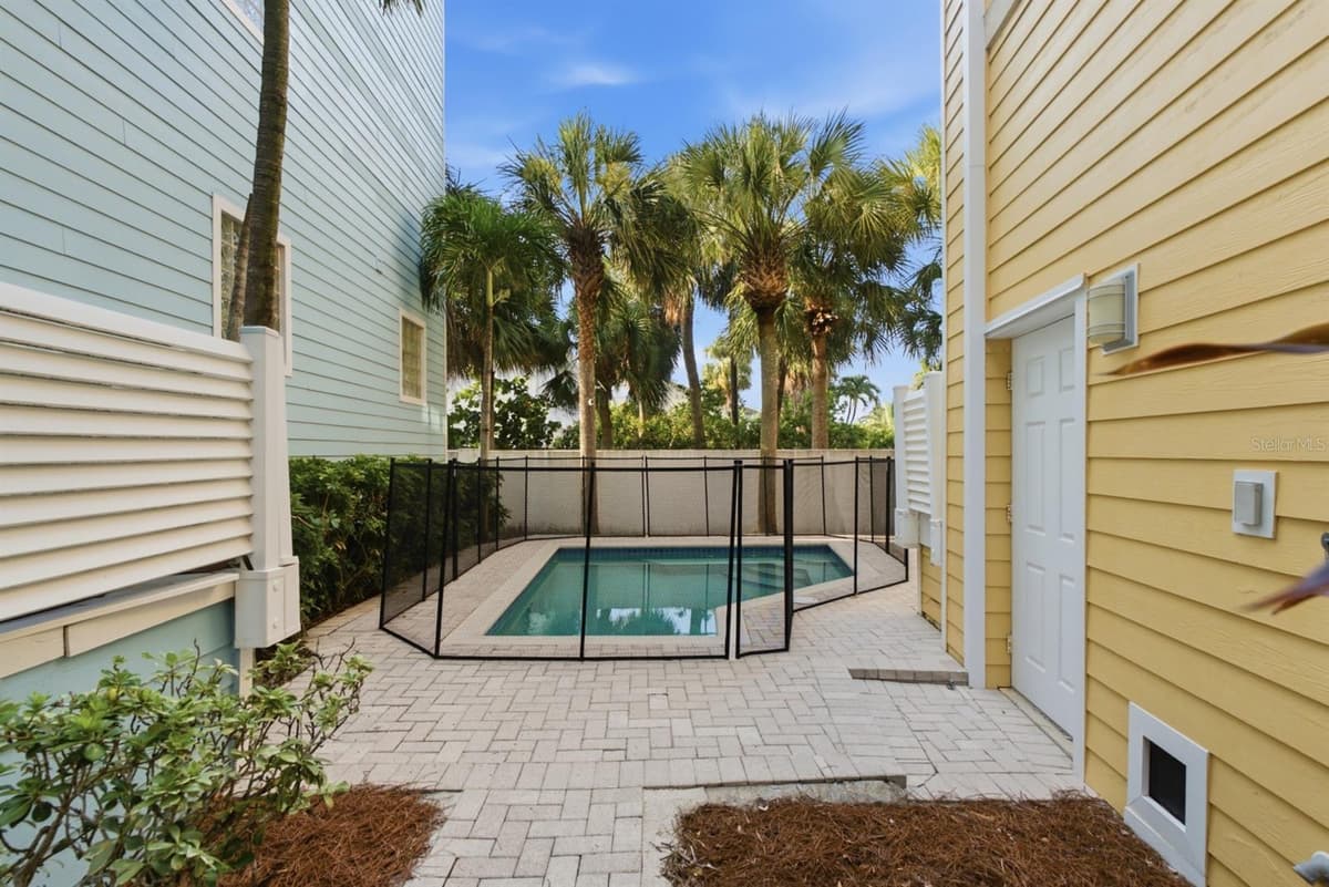 2718 GULF BOULEVARD — photo 52 of 82