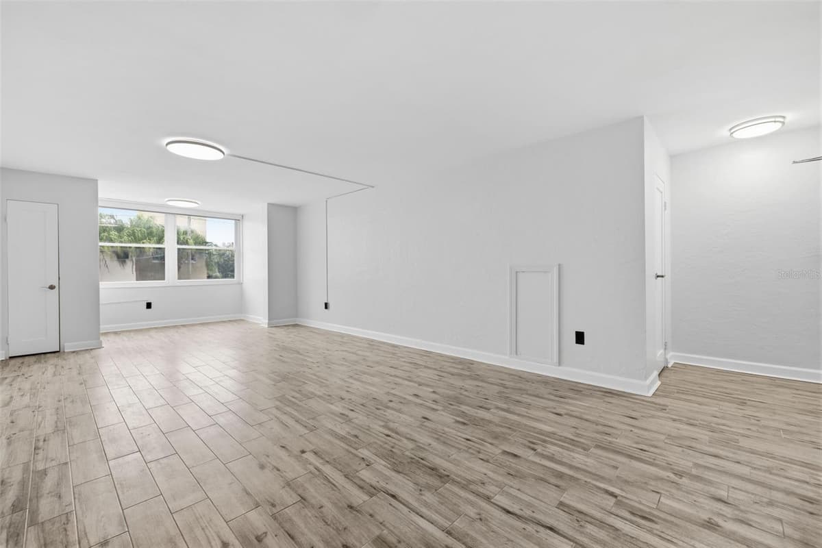 841 4TH AVENUE — photo 10 of 35