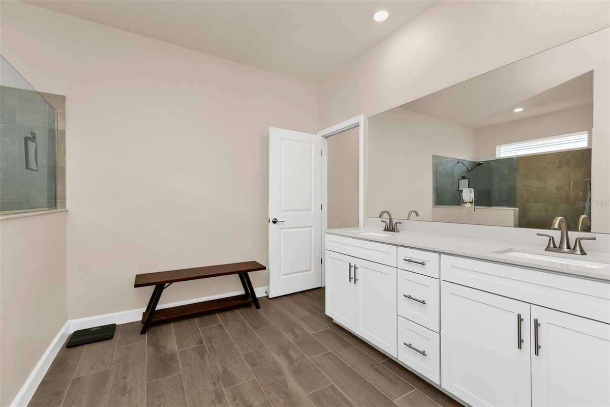 8472 SHORE LAKE DRIVE — photo 27 of 40