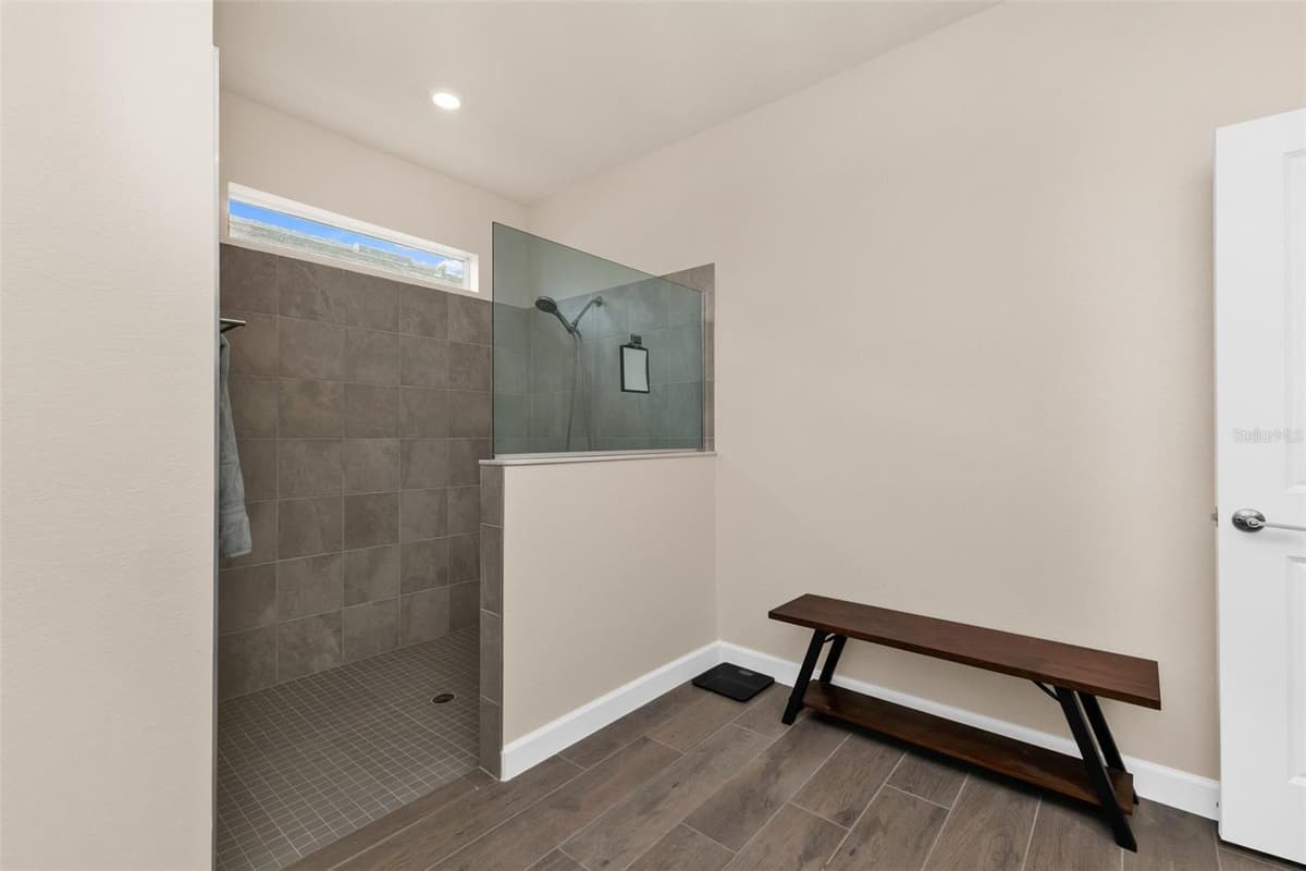 8472 SHORE LAKE DRIVE — photo 26 of 40