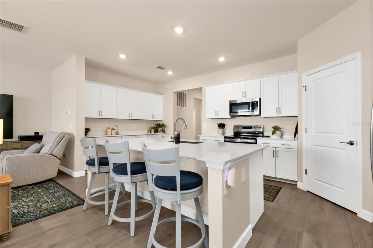 8472 SHORE LAKE DRIVE — photo 19 of 40