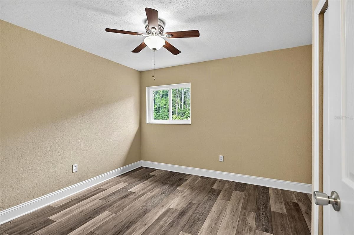 43 BAY SPRING PLACE — photo 36 of 71
