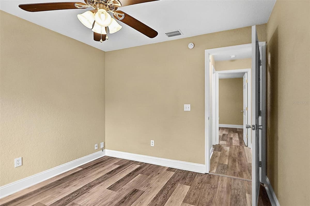 43 BAY SPRING PLACE — photo 35 of 71