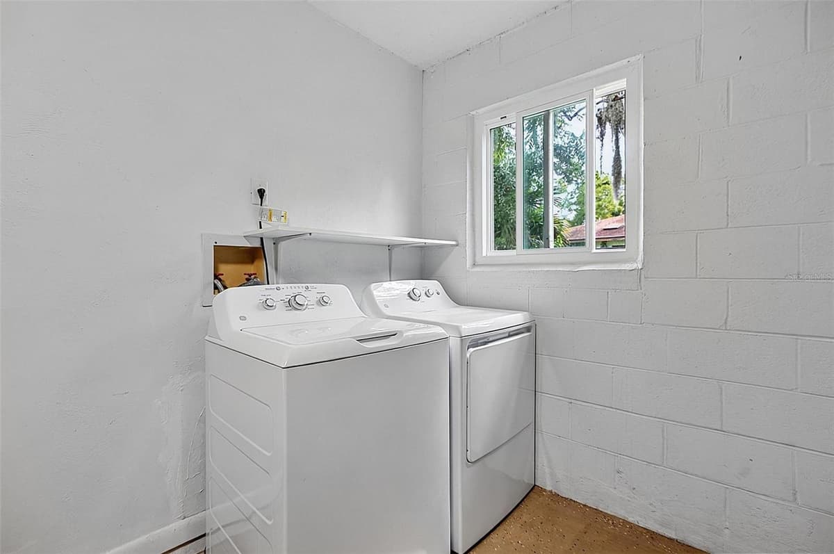 43 BAY SPRING PLACE — photo 40 of 71