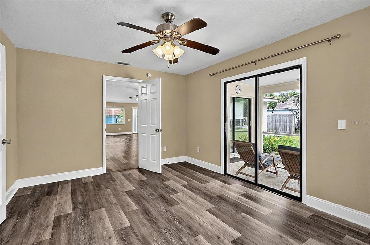 43 BAY SPRING PLACE — photo 24 of 71
