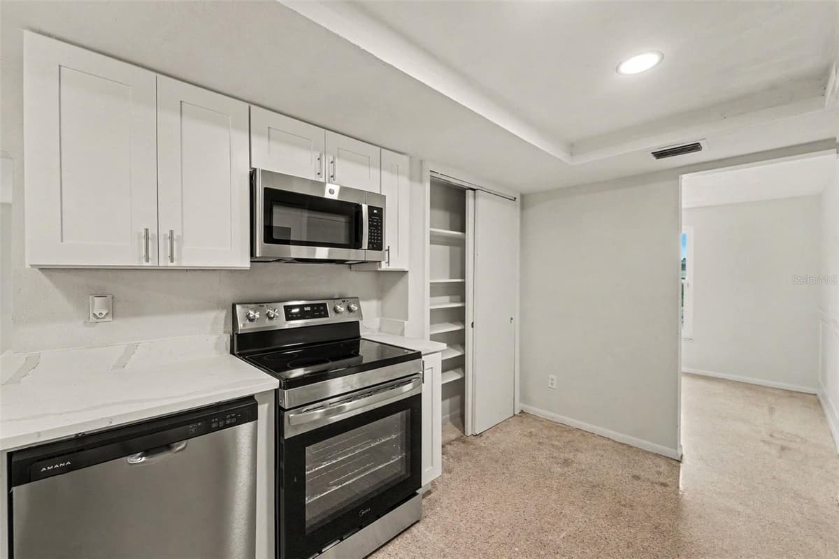 3536 KIMBERLY OAKS DRIVE — photo 13 of 31