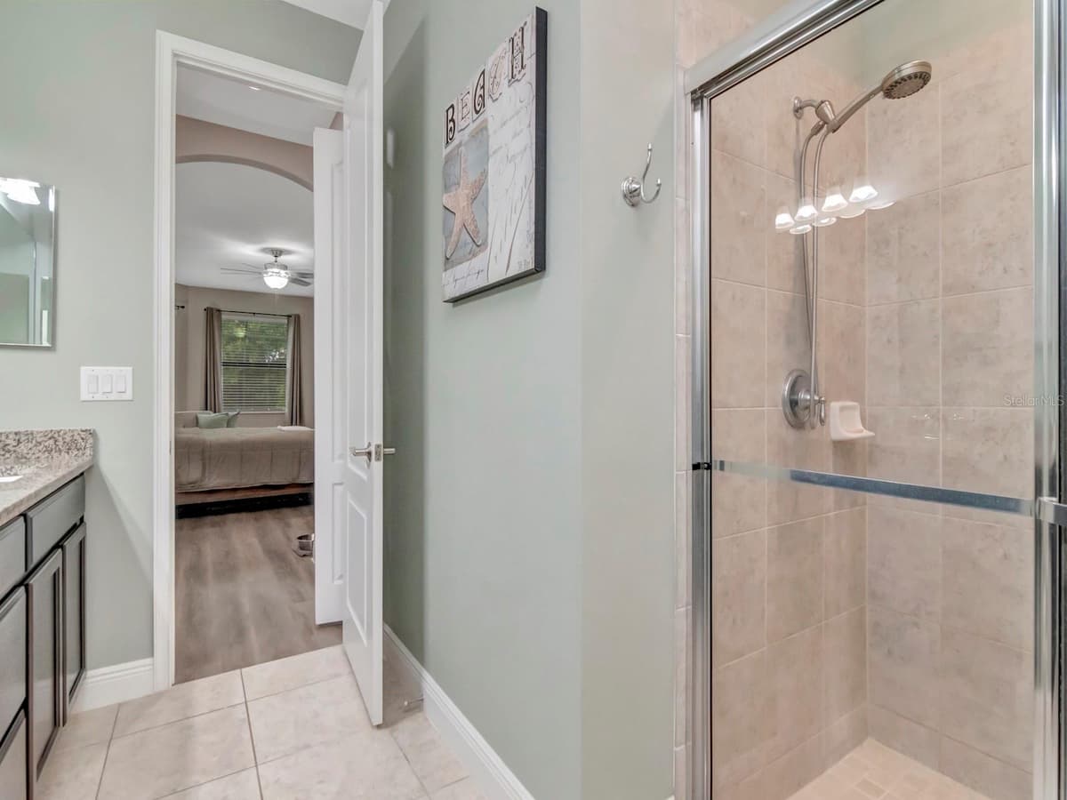 8213 SUMMER BROOK COURT — photo 16 of 40