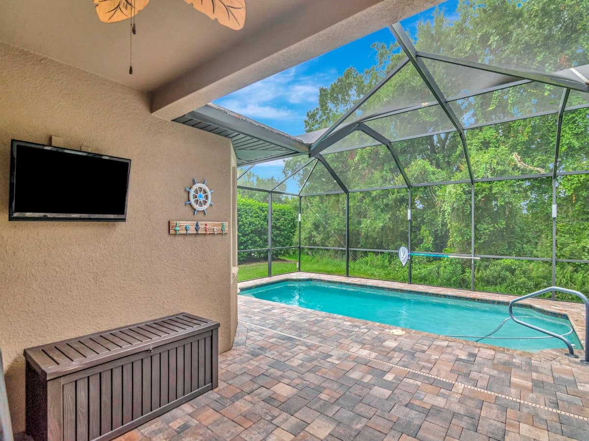 8213 SUMMER BROOK COURT — photo 33 of 40