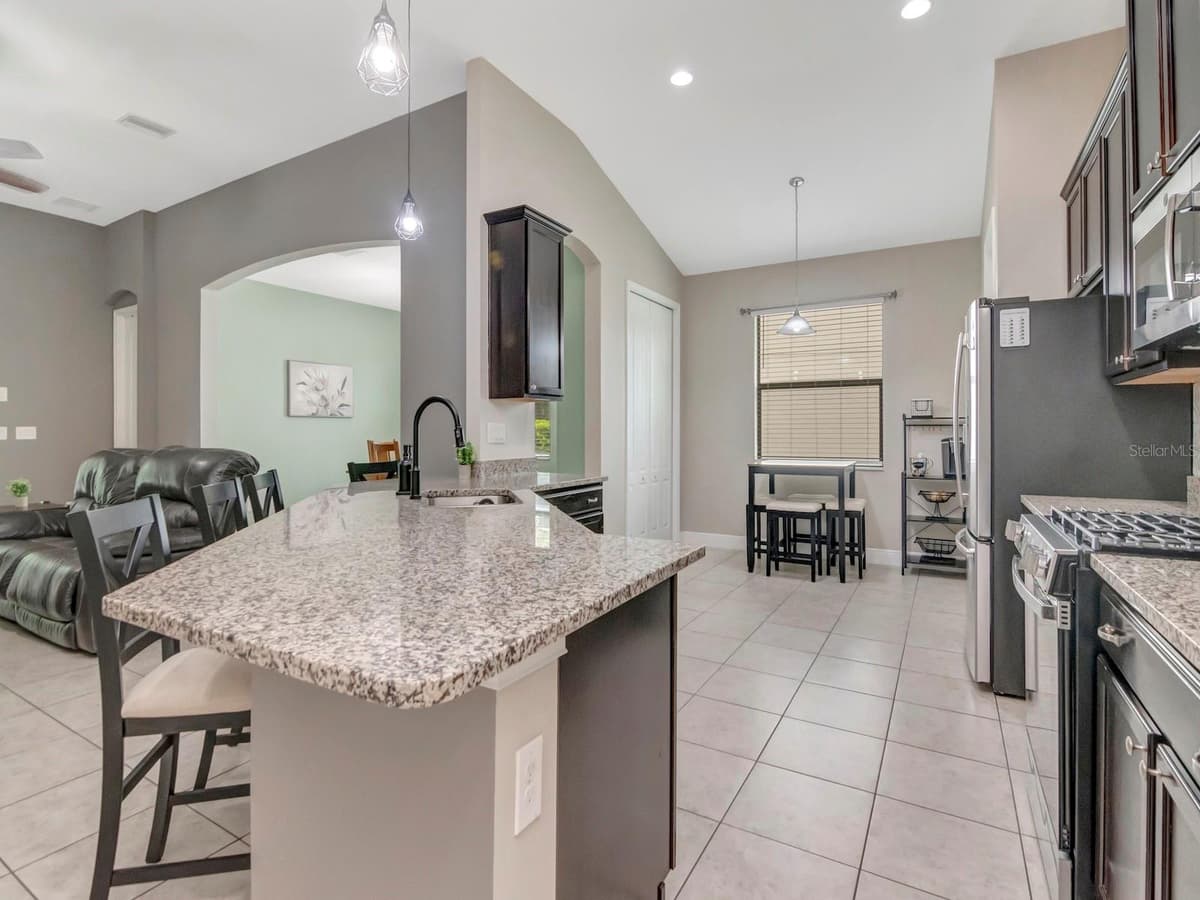 8213 SUMMER BROOK COURT — photo 21 of 40