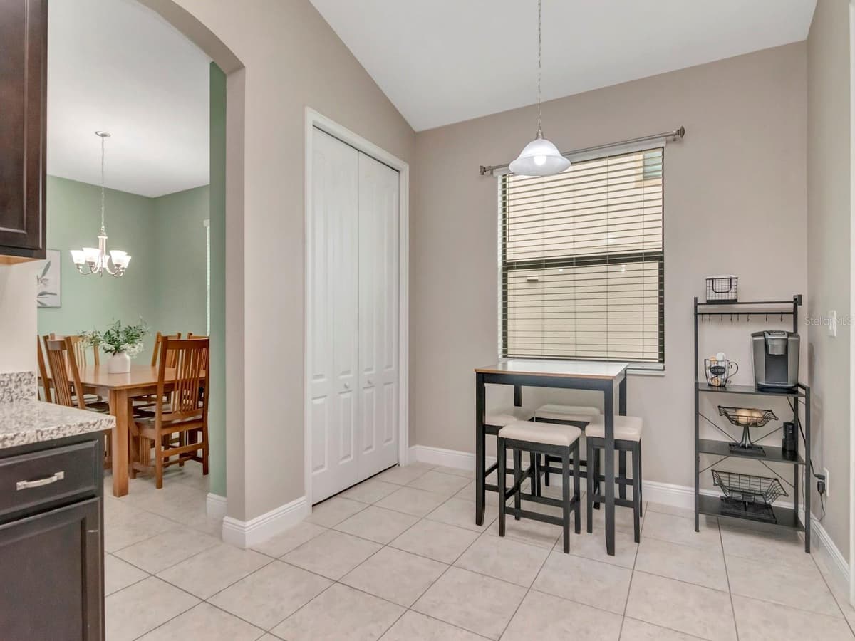 8213 SUMMER BROOK COURT — photo 23 of 40
