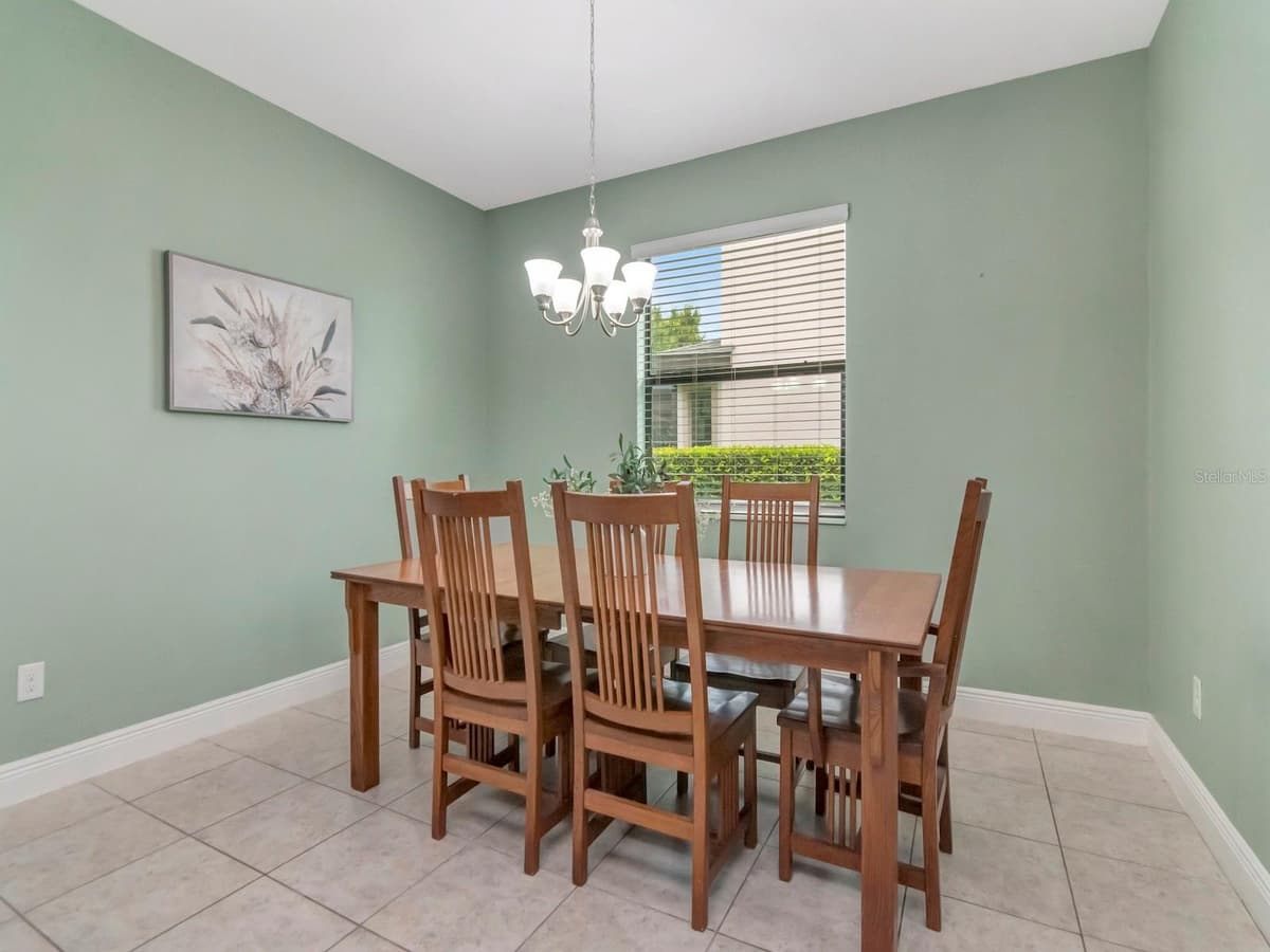 8213 SUMMER BROOK COURT — photo 17 of 40