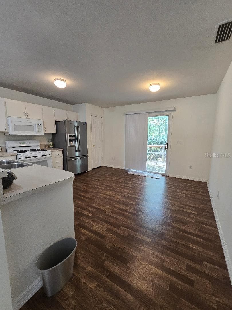 13607 135 DRIVE — photo 17 of 27