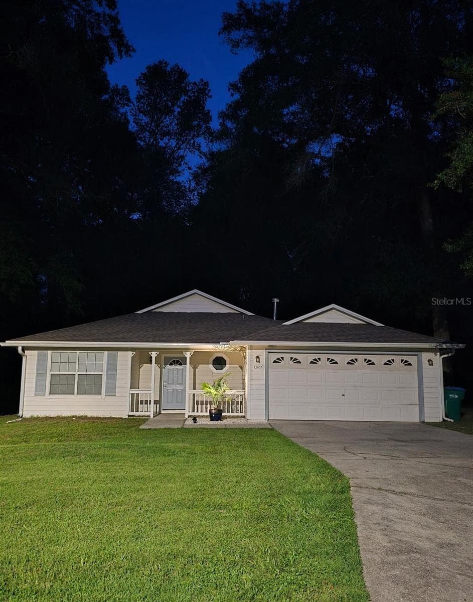 13607 135 DRIVE — photo 2 of 27