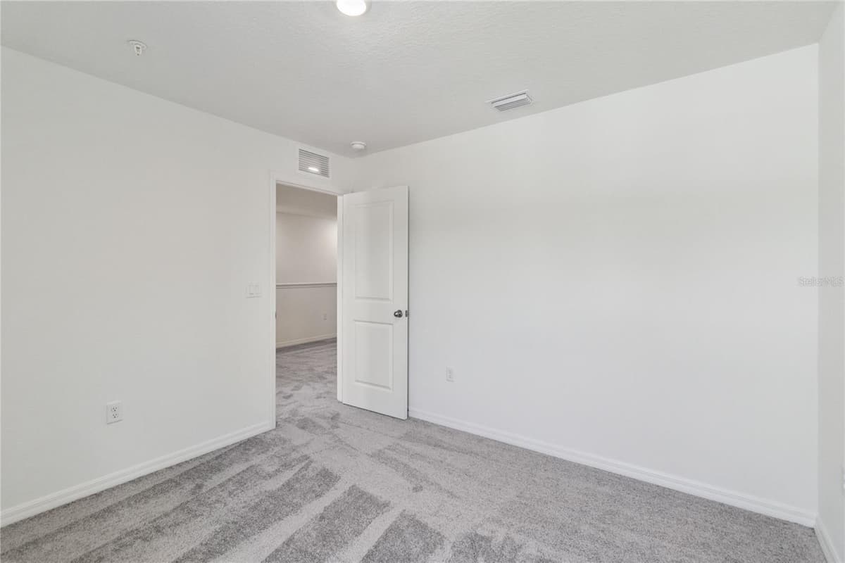 5213 LUISA COURT — photo 14 of 21
