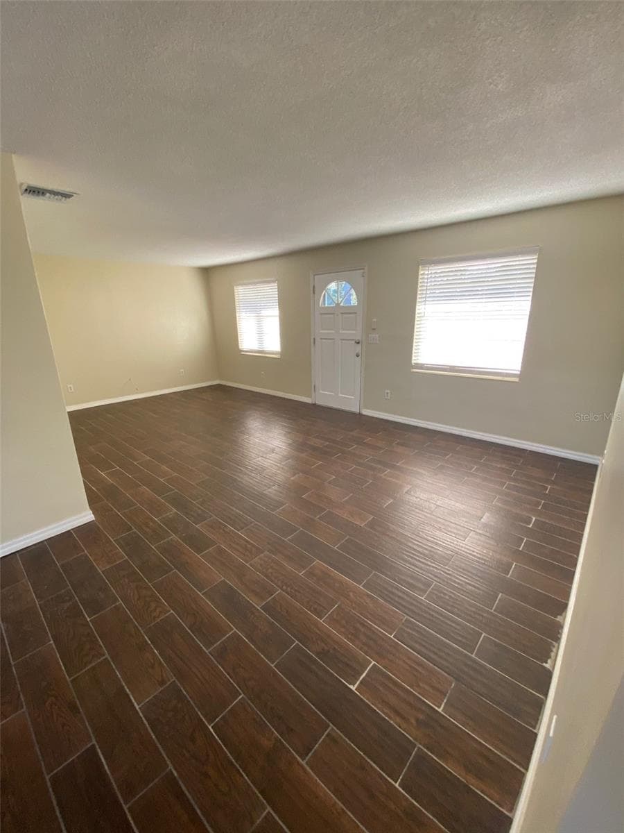 803 HASELTON STREET — photo 2 of 14