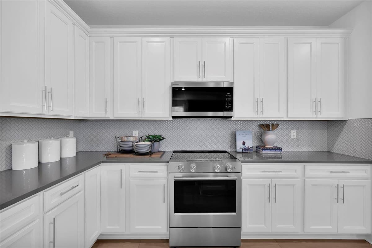308 FISHTAIL PLACE — photo 4 of 26