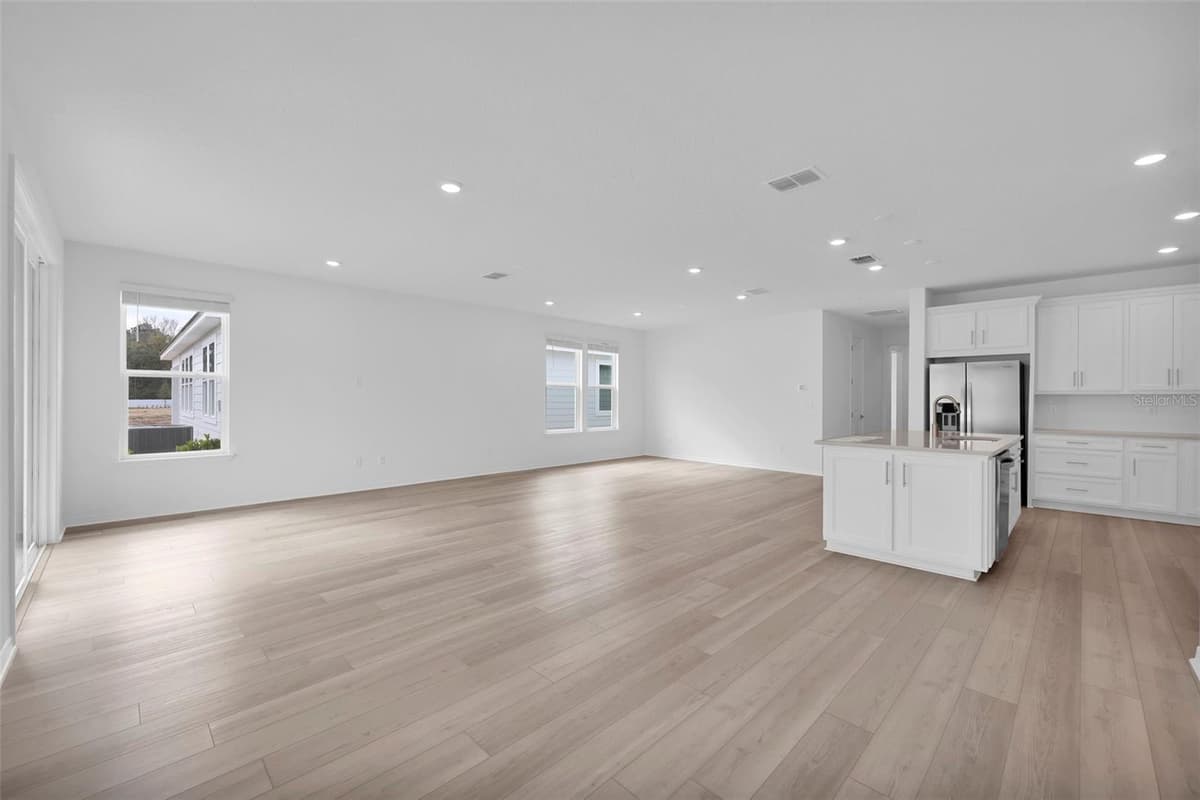 308 FISHTAIL PLACE — photo 6 of 26