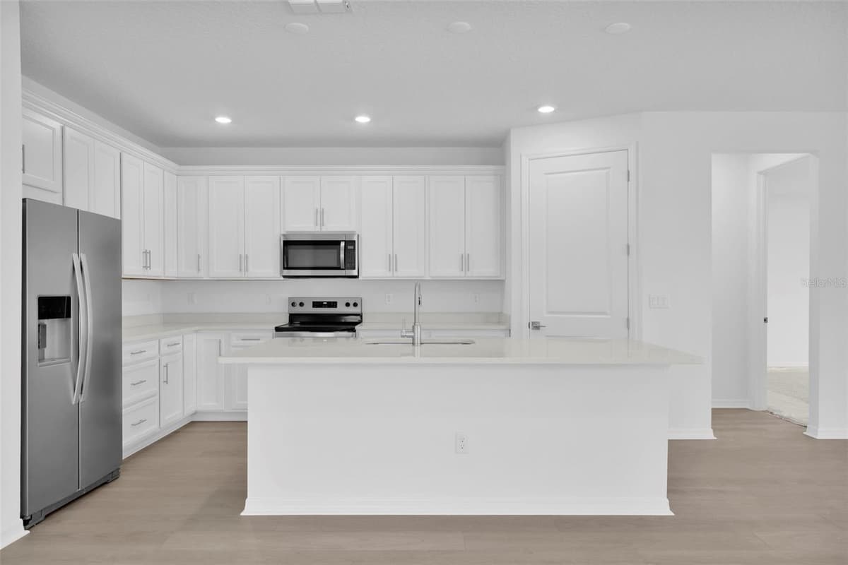 308 FISHTAIL PLACE — photo 5 of 26