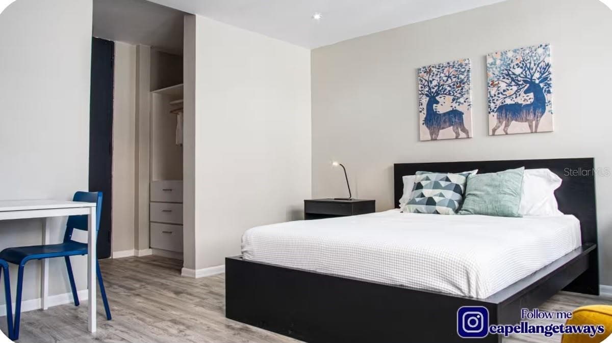 63 KINGS COURT ST. — photo 4 of 9