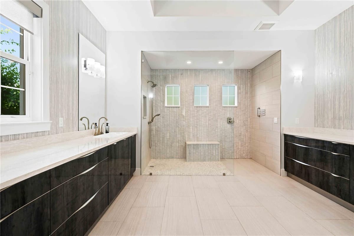 21724 DEER POINTE CROSSING — photo 35 of 46