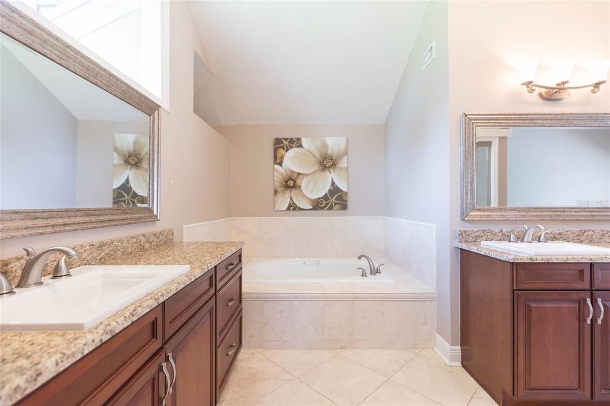 1405 OXFORDSHIRE COURT — photo 44 of 73