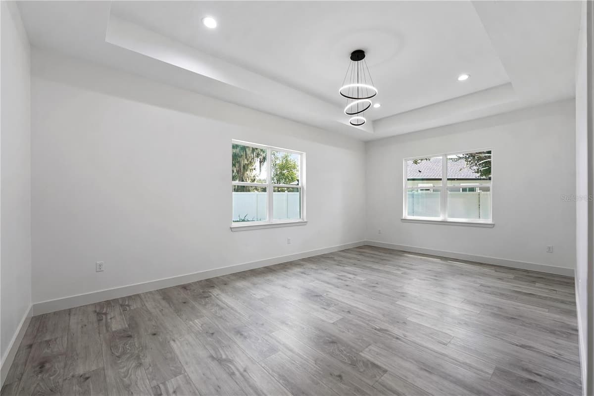 9531 MID SUMMER LANE — photo 14 of 53