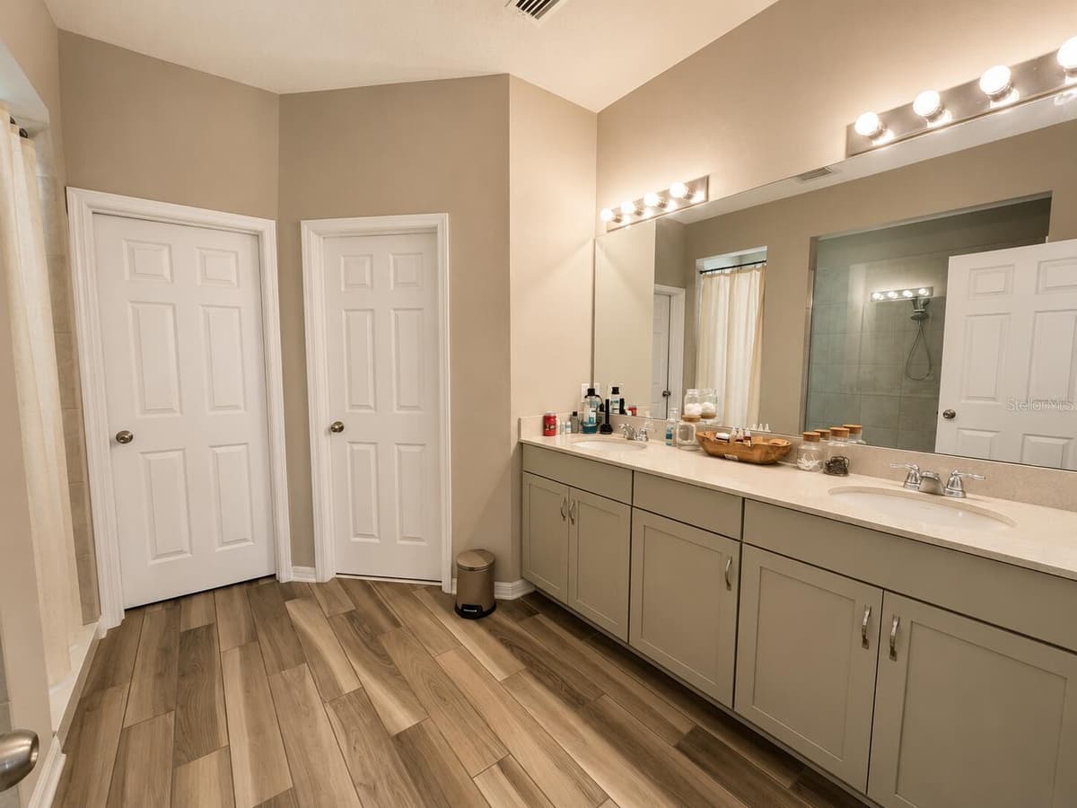 1463 SOURWOOD DRIVE — photo 18 of 34