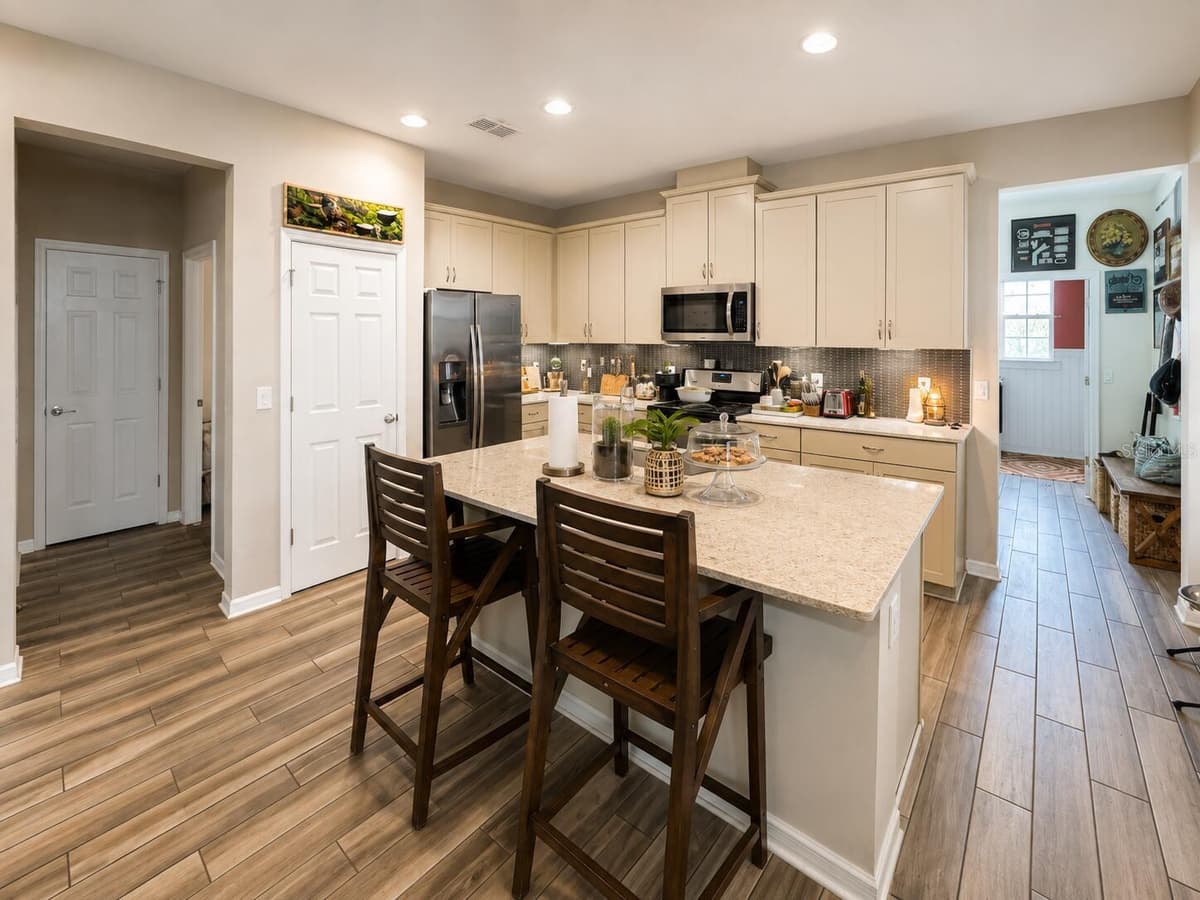 1463 SOURWOOD DRIVE — photo 8 of 34