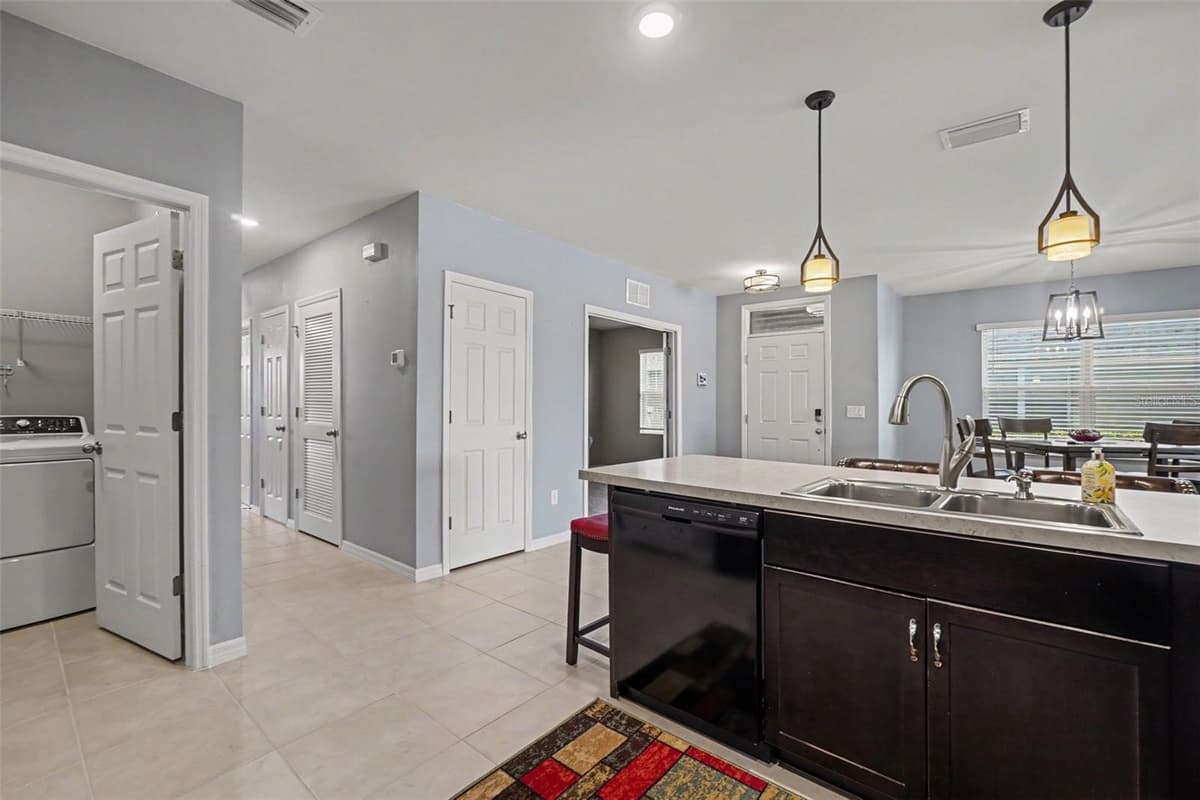 7136 CRYSTAL WAY — photo 12 of 57