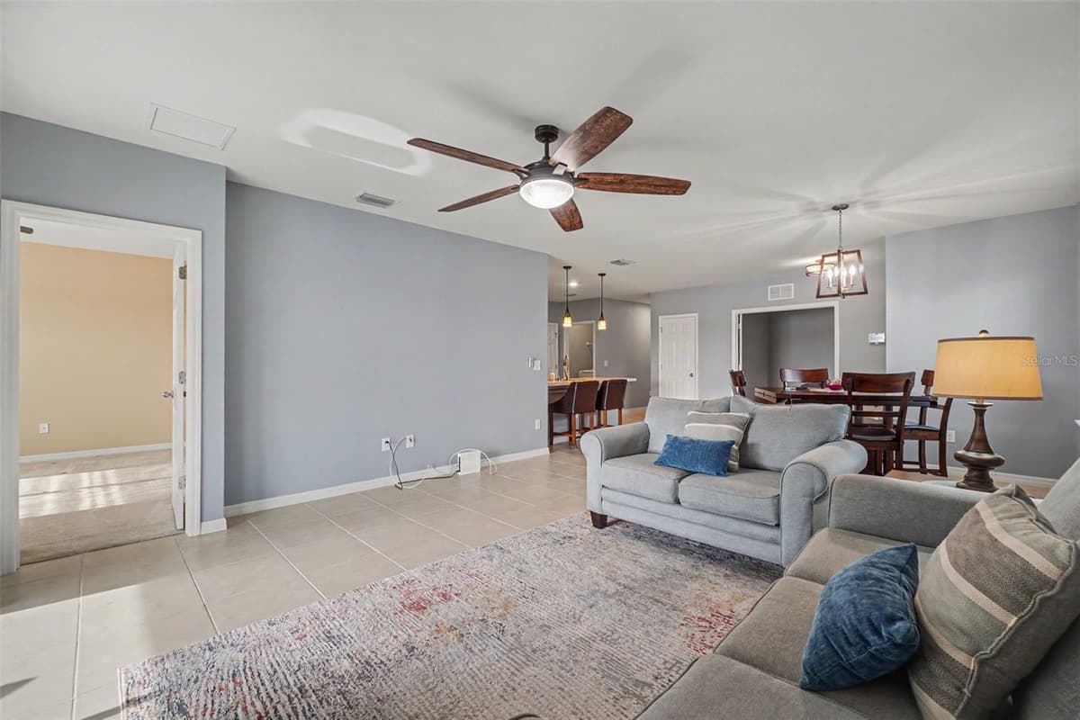 7136 CRYSTAL WAY — photo 6 of 57