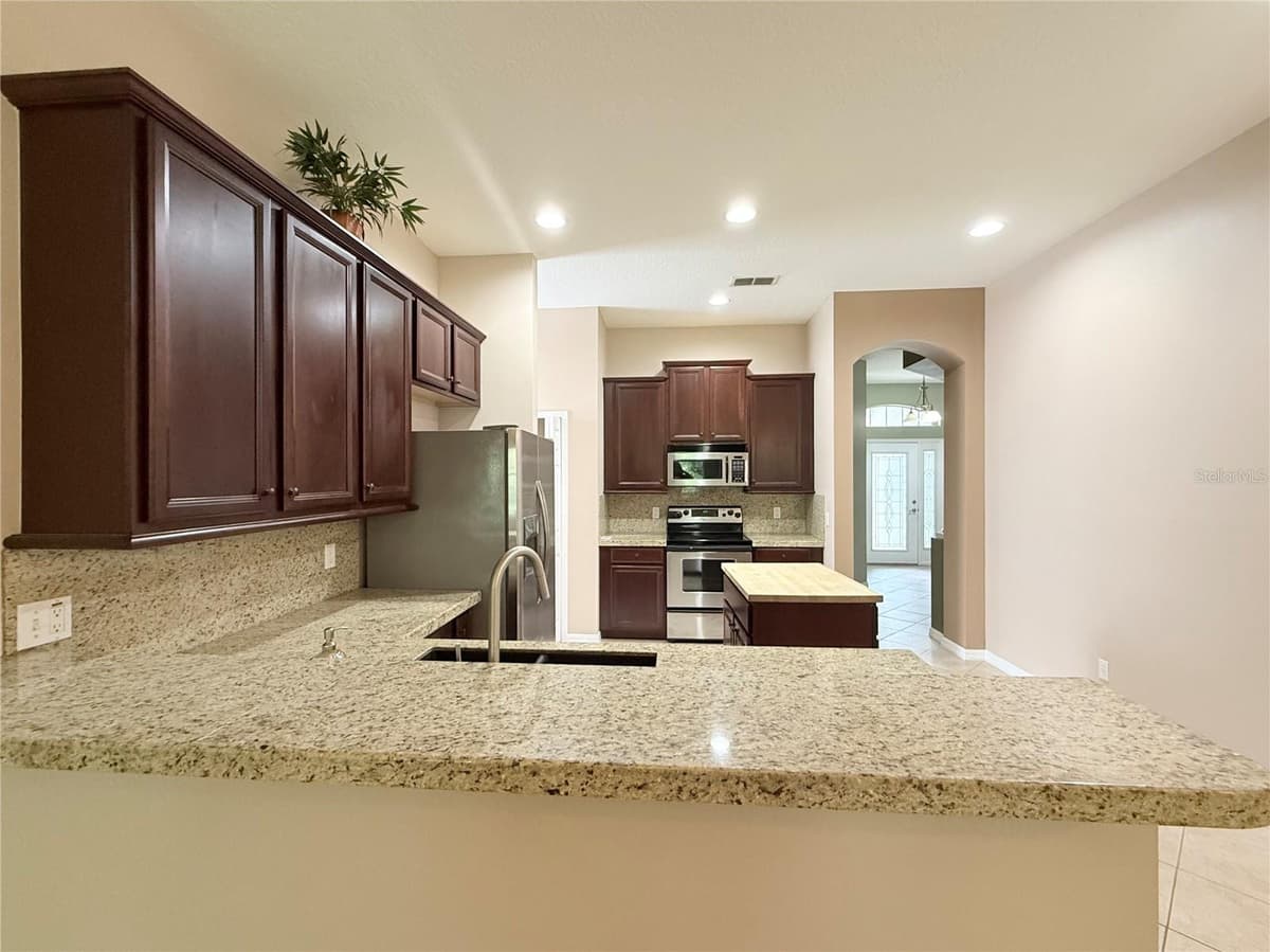 5126 MAJESTIC WOODS PL — photo 15 of 31