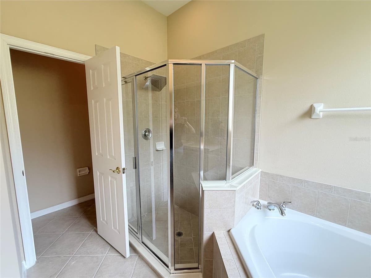 5126 MAJESTIC WOODS PL — photo 27 of 31