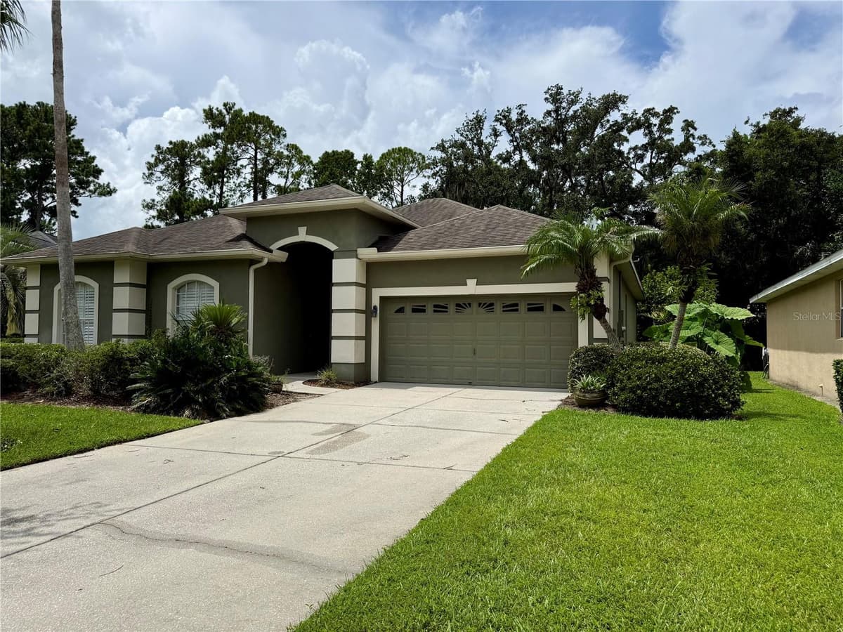 5126 MAJESTIC WOODS PL — photo 2 of 31