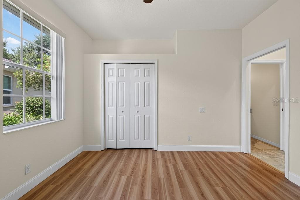 4355 BURNBERRY GLEN COURT — photo 29 of 50