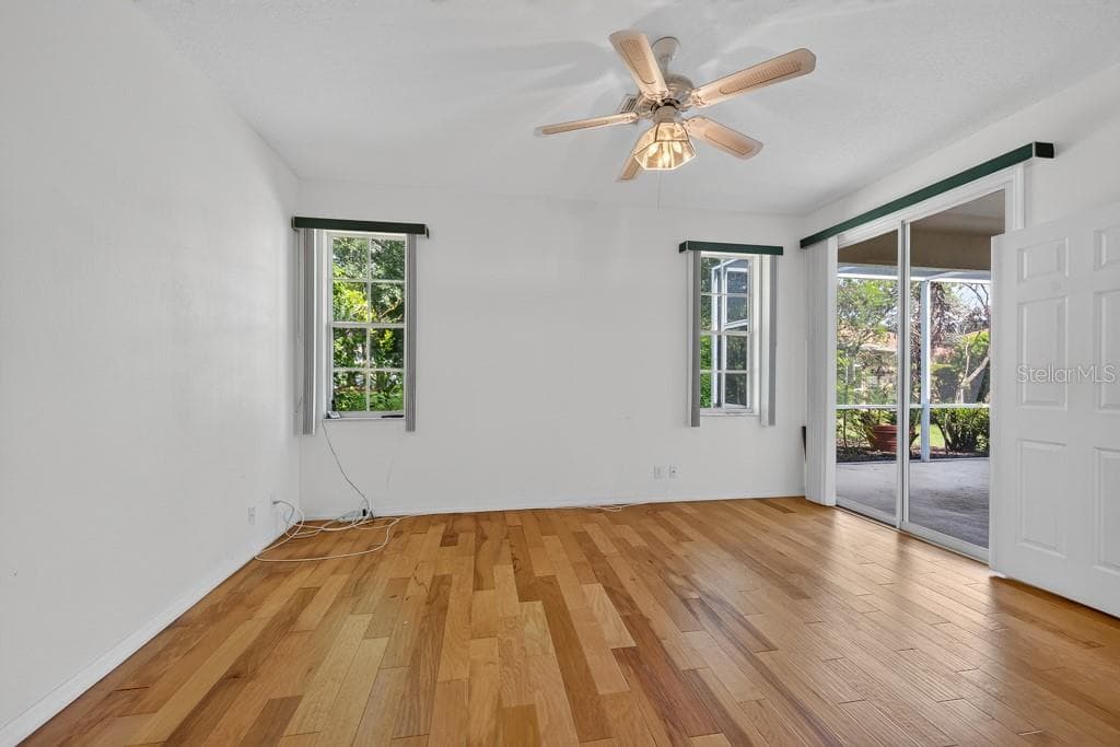 4355 BURNBERRY GLEN COURT — photo 20 of 50