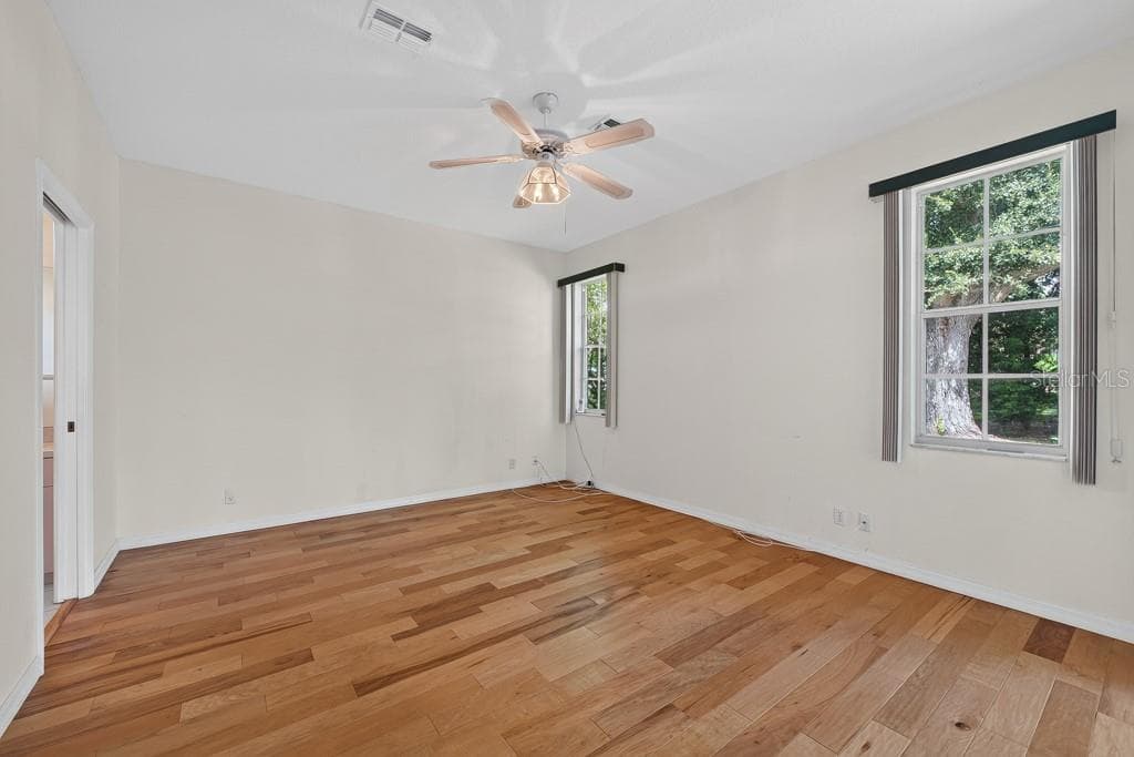 4355 BURNBERRY GLEN COURT — photo 18 of 50