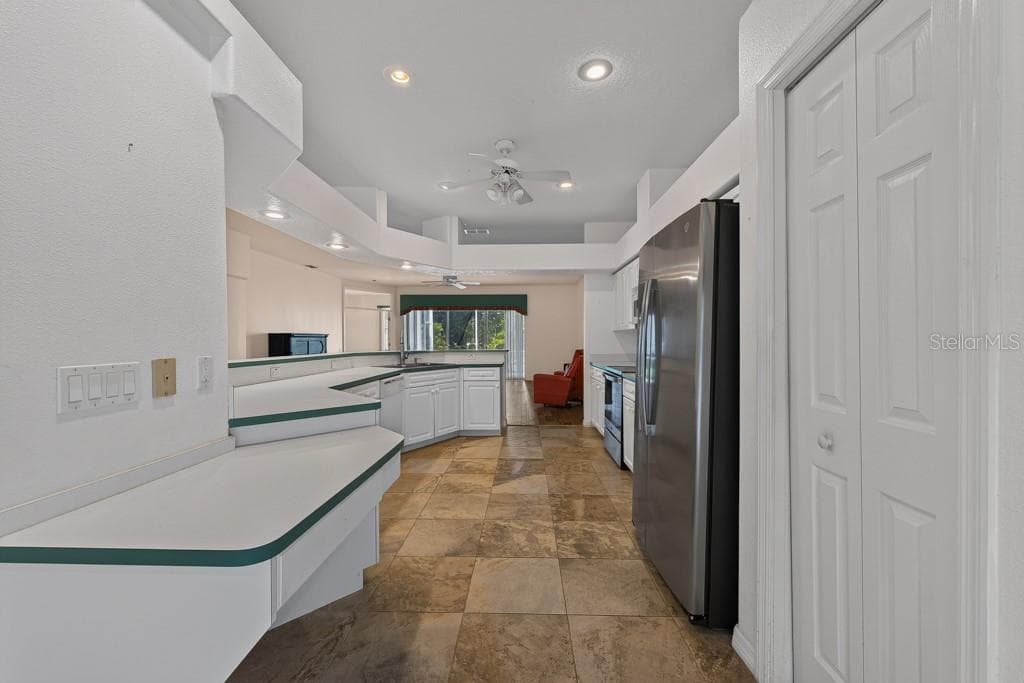 4355 BURNBERRY GLEN COURT — photo 5 of 50