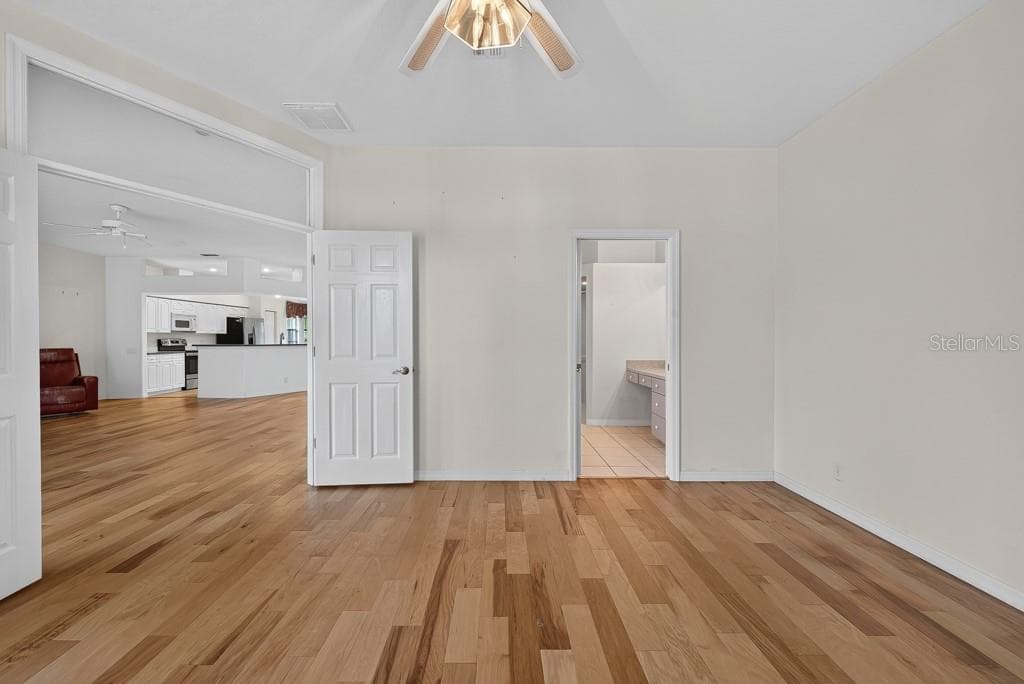 4355 BURNBERRY GLEN COURT — photo 22 of 50