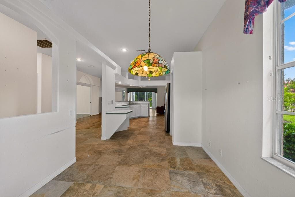 4355 BURNBERRY GLEN COURT — photo 4 of 50
