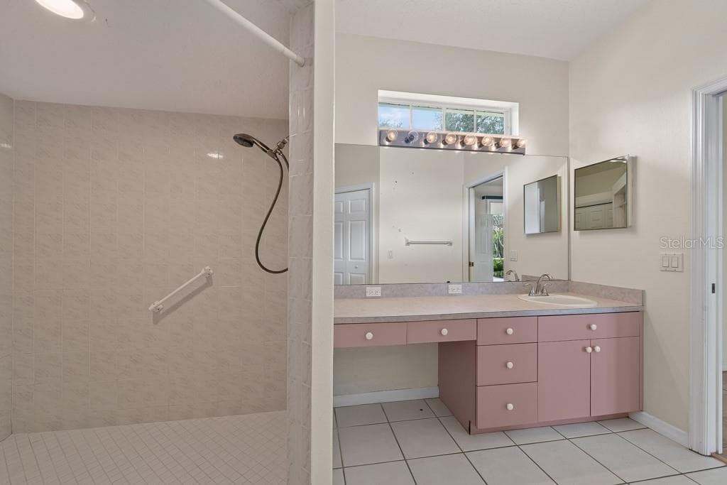 4355 BURNBERRY GLEN COURT — photo 24 of 50