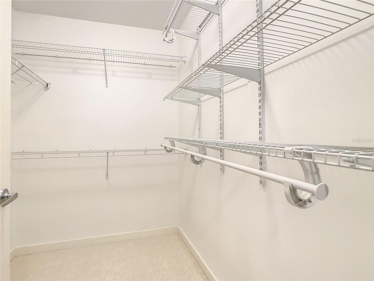 155 COURT AVENUE — photo 15 of 35