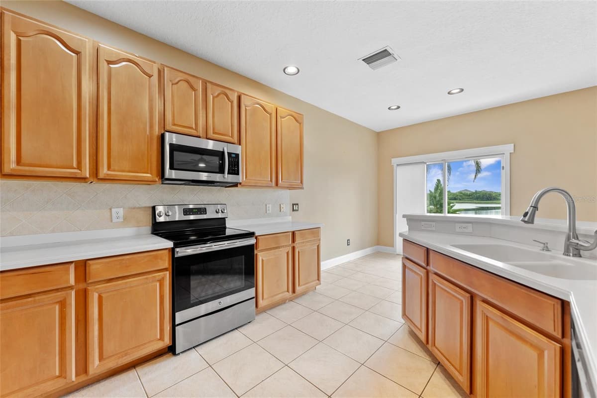 901 PARKER DEN DRIVE — photo 12 of 44